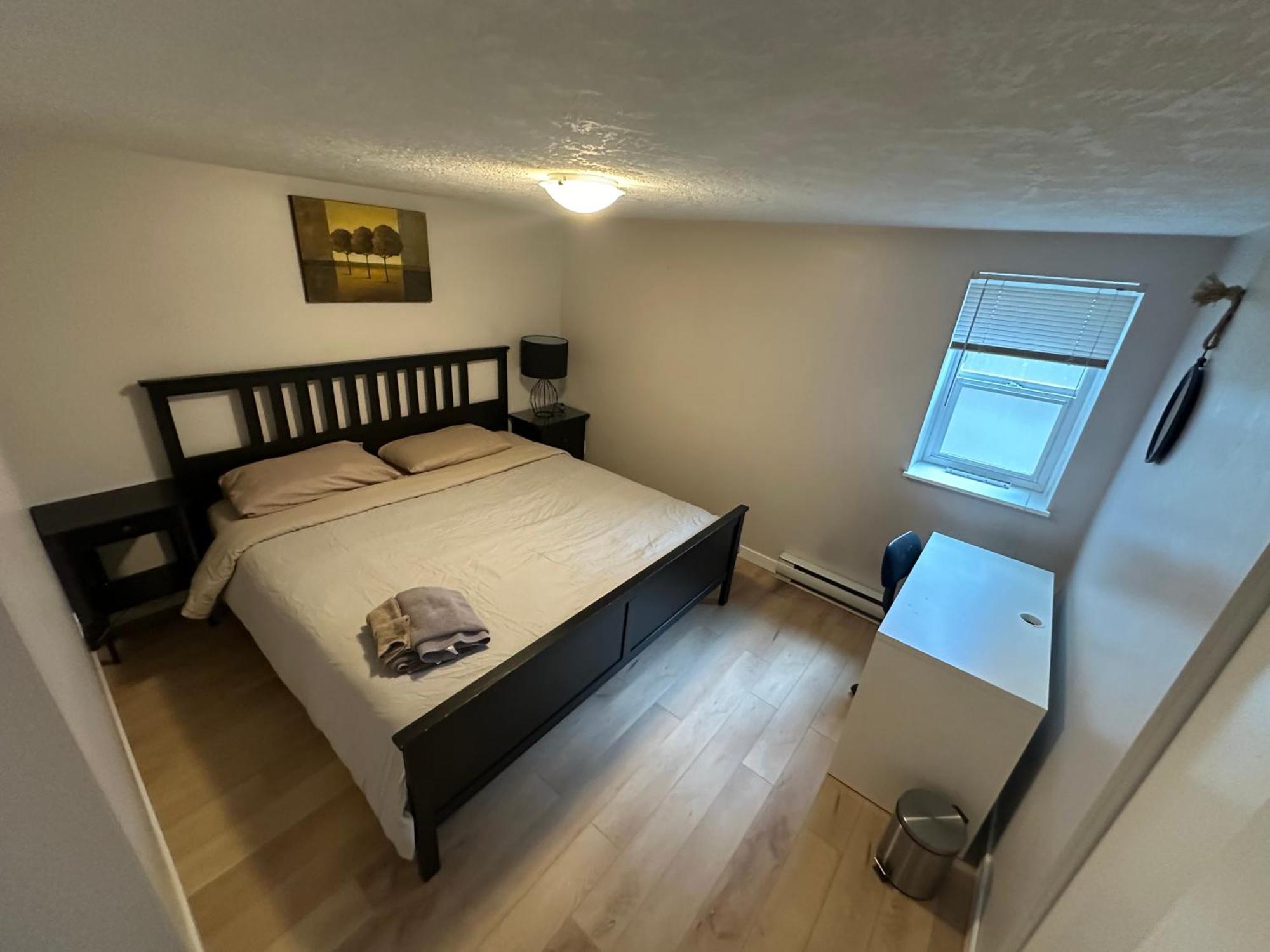 Artistic Apartment Near Downtown Victoria Luaran gambar